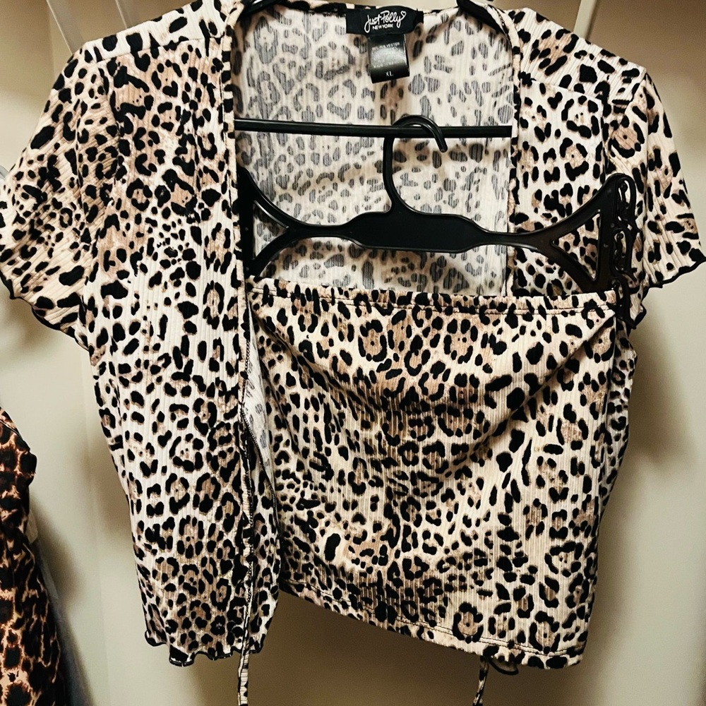 Just Polly NY Leopard Print tie Down top w/matching mini-skirt!